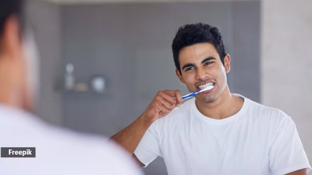London dentist goes viral after saying you shouldn’t brush your teeth after vomiting